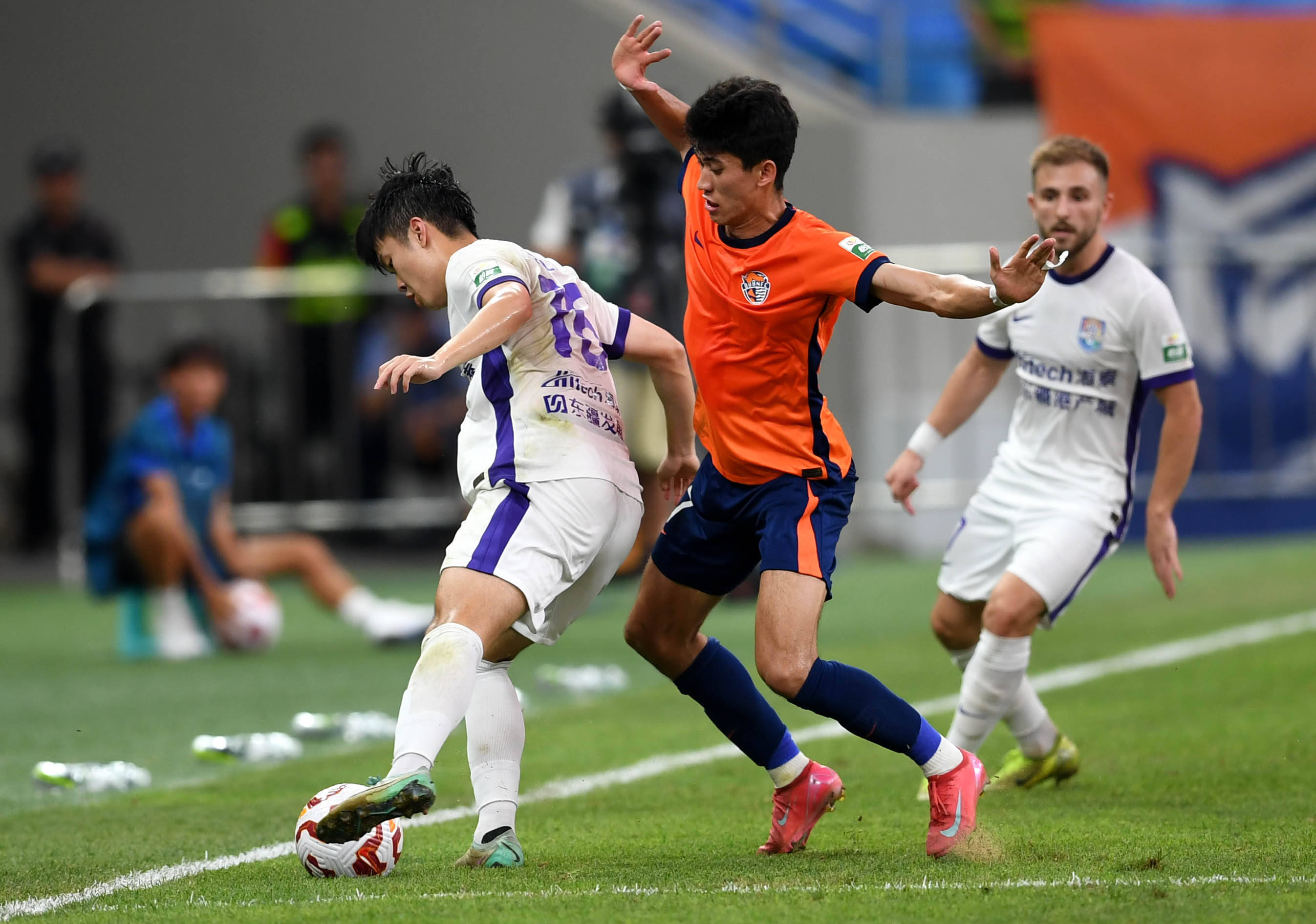 舞台上的表 舞台上的表