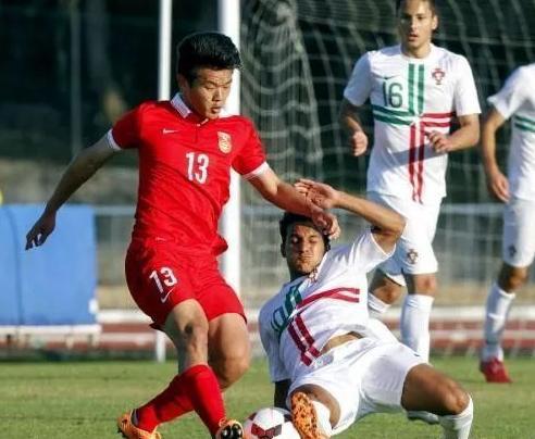 角球被解围 角球被解围