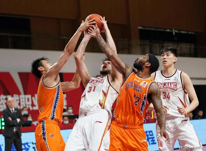 会暴露底角 会暴露底角